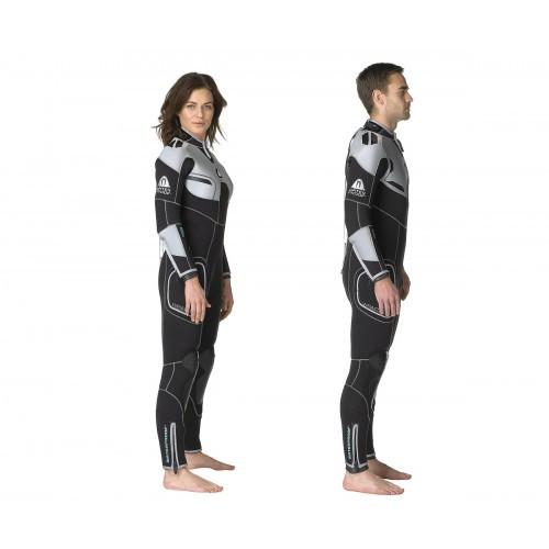 Гидрокостюм Waterproof W4.jpg Гидрокостюм Waterproof W4.jpg
