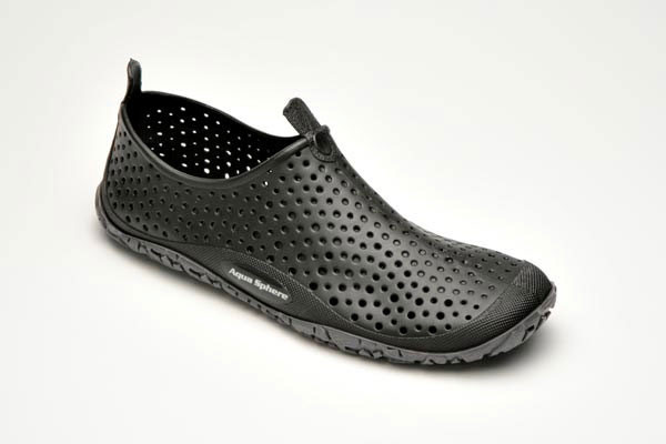 pool_shoes_bigdn.jpg